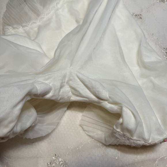 Vintage 70s Elegant White Lingerie Undergarment One Piece Best for Small - Picture 2 of 5